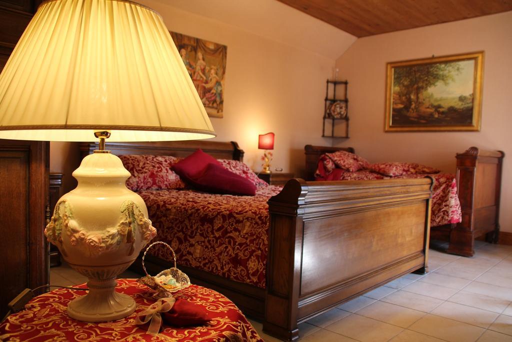 Bed and Breakfast Le Relais De La Tour Ла-Шоссе-Сен-Виктор Экстерьер фото