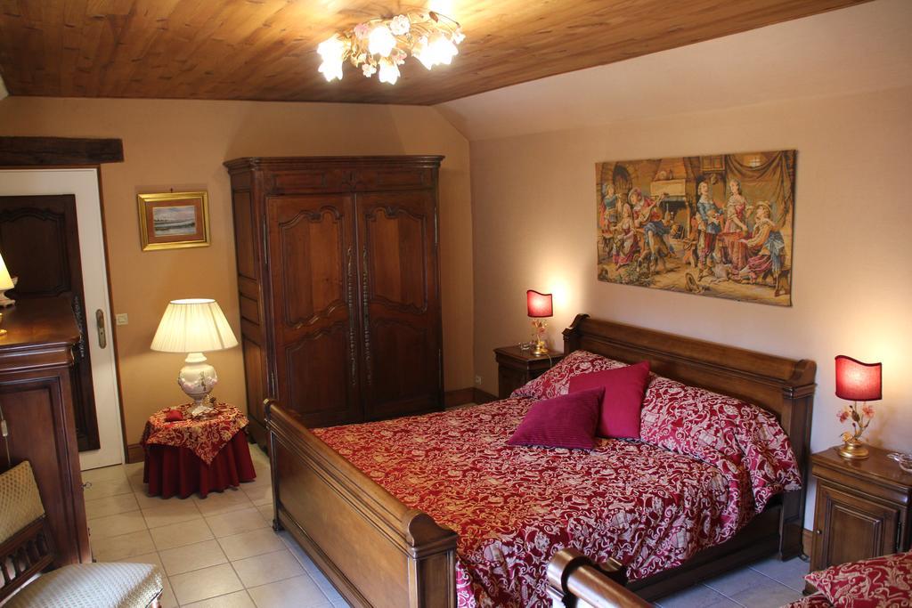 Bed and Breakfast Le Relais De La Tour Ла-Шоссе-Сен-Виктор Экстерьер фото